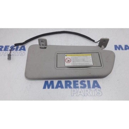 Peugeot - 3008 - Sun visor
