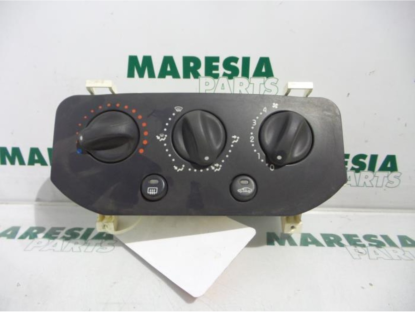 Renault - Clio - Heater control panel