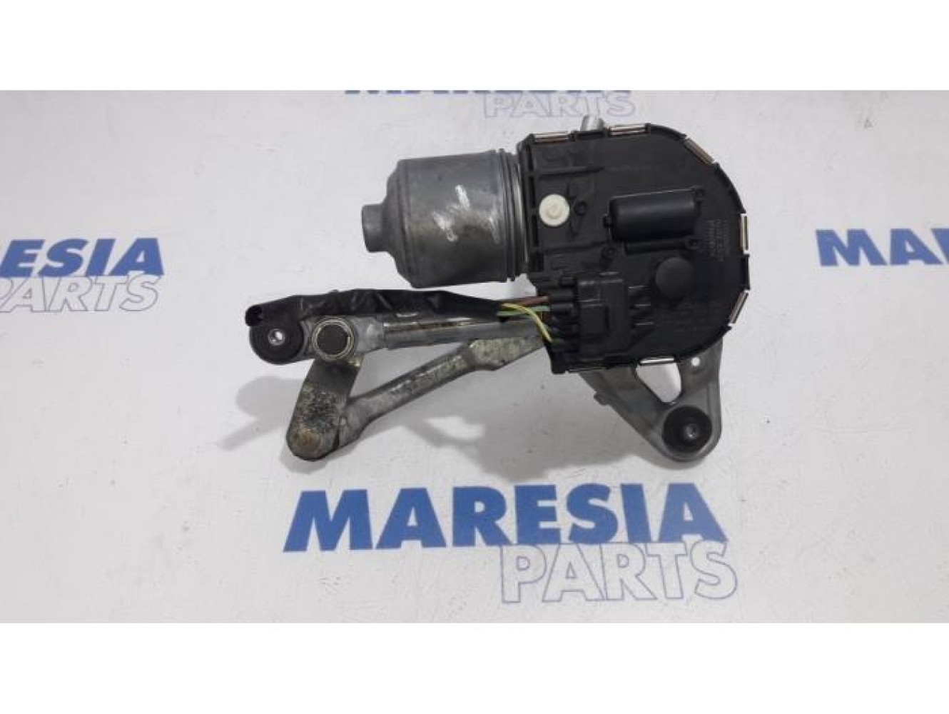 Peugeot - 3008 - Front wiper motor