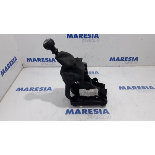Peugeot - 3008 - Gear stick