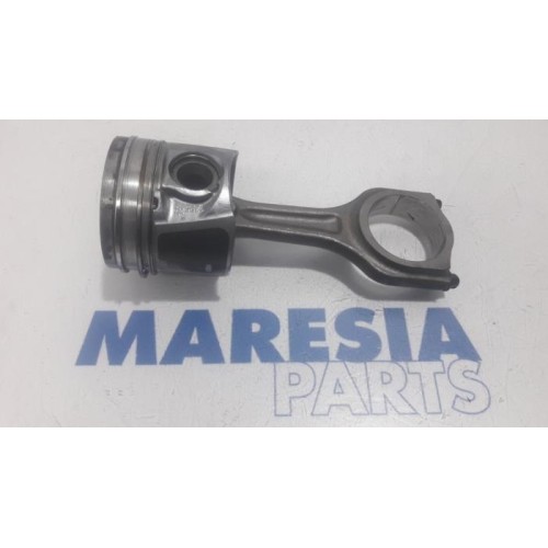 Peugeot - 208 - Piston