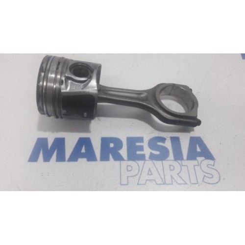 Peugeot - 208 - Piston
