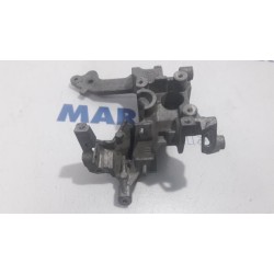 Peugeot - 208 - Alternator lower bracket