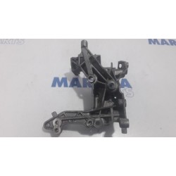 Peugeot - 208 - Alternator lower bracket