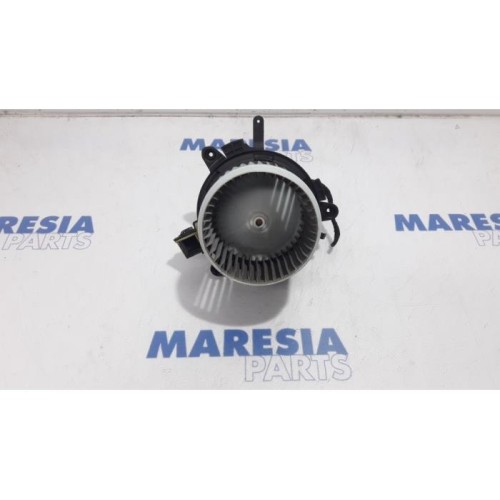 Citroen - C4 Grand Picasso - Heating and ventilation fan motor