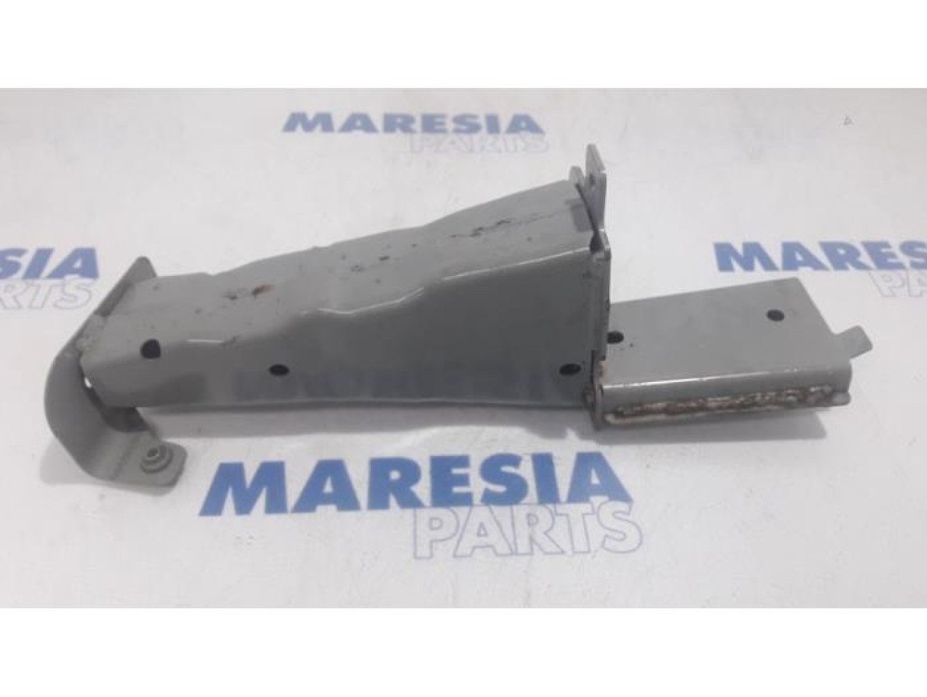 Renault - Espace - Front bumper bracket, right