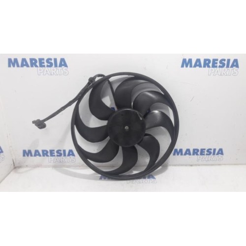Citroen - C4 Grand Picasso - Fan motor