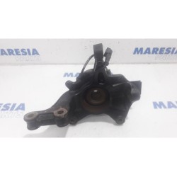 Renault - Megane - Knuckle, front right