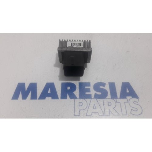 Renault - Megane - Glow plug relay