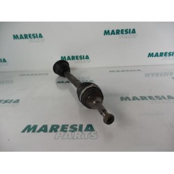 Renault - Megane - Aandrijfas links-voor