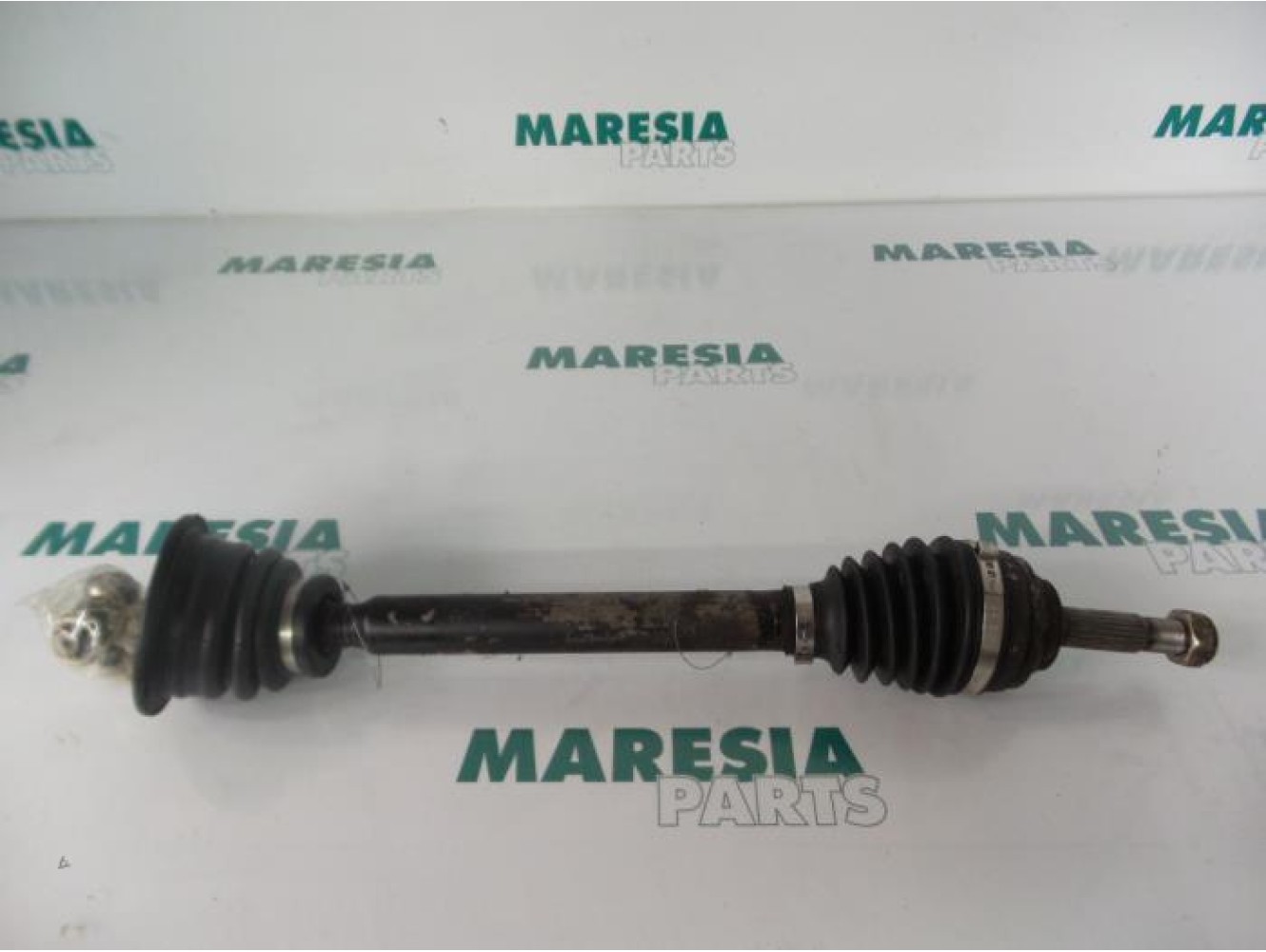 Renault - Megane - Aandrijfas links-voor