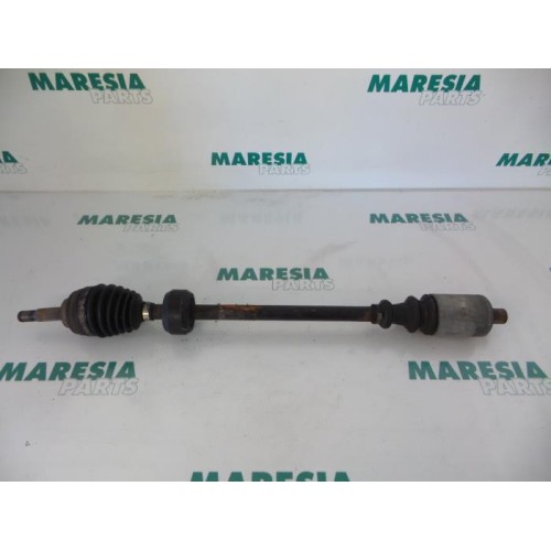 Renault - Megane - Front drive shaft, right