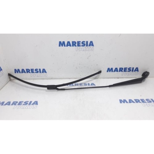 Renault - Espace - Front wiper arm