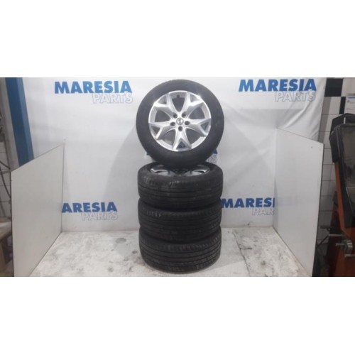 Citroen - C5 - Sport rims set + tires