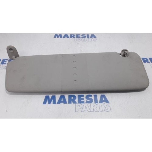 Opel - Vivaro - Sun visor