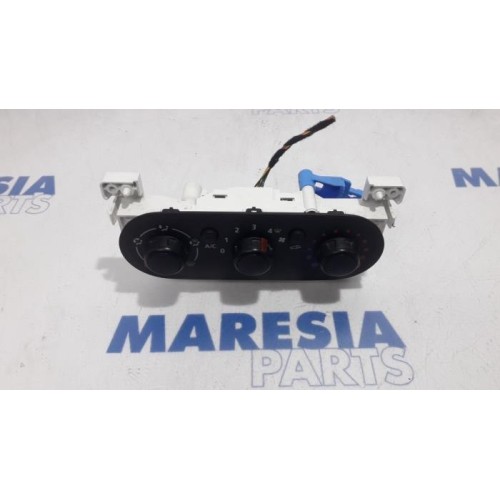 Opel - Vivaro - Panneau de commandes chauffage