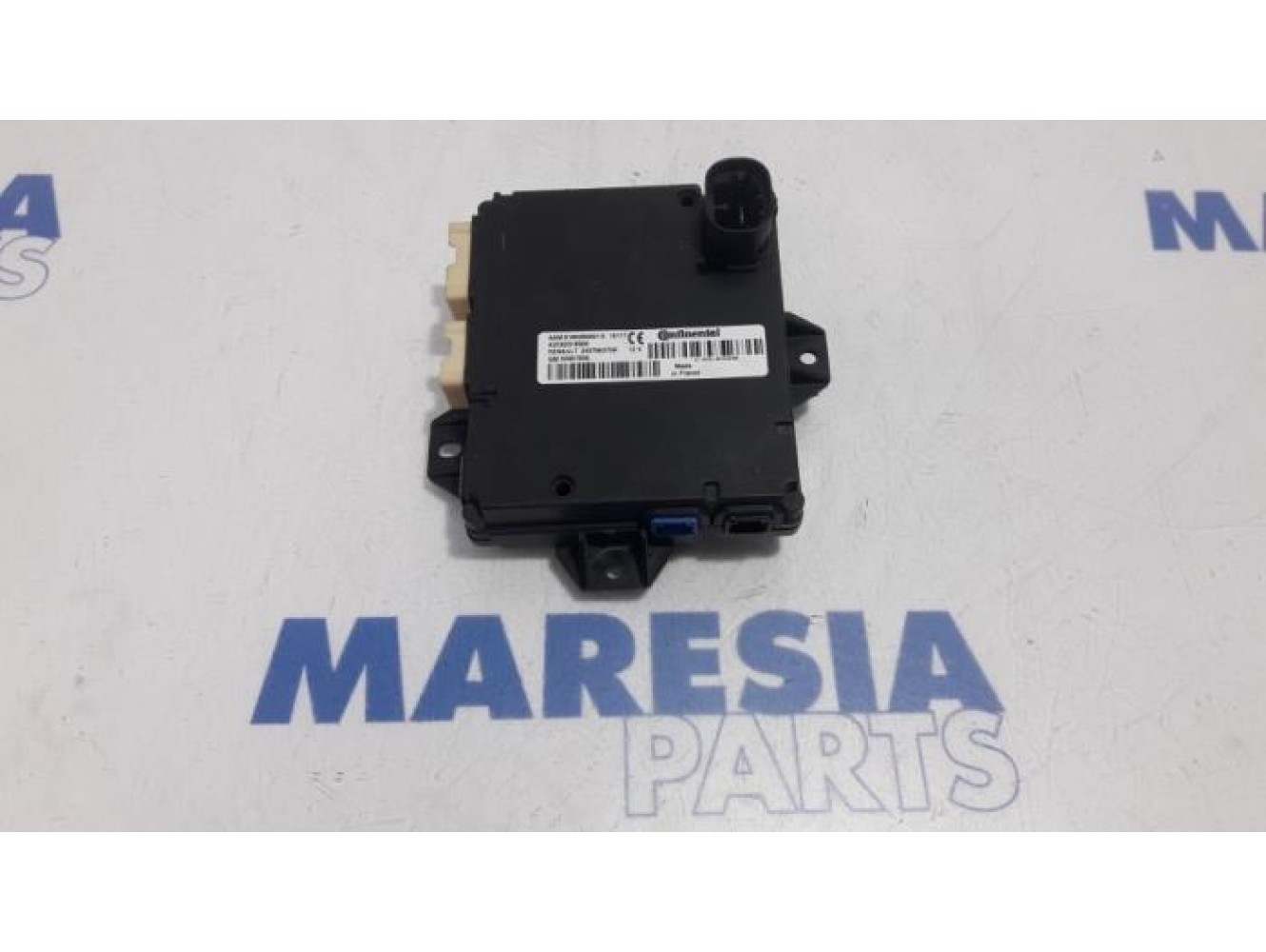 Opel - Vivaro - Central door locking module