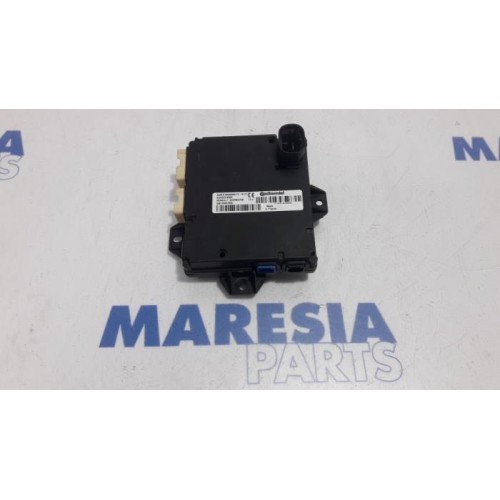 Opel - Vivaro - Central door locking module