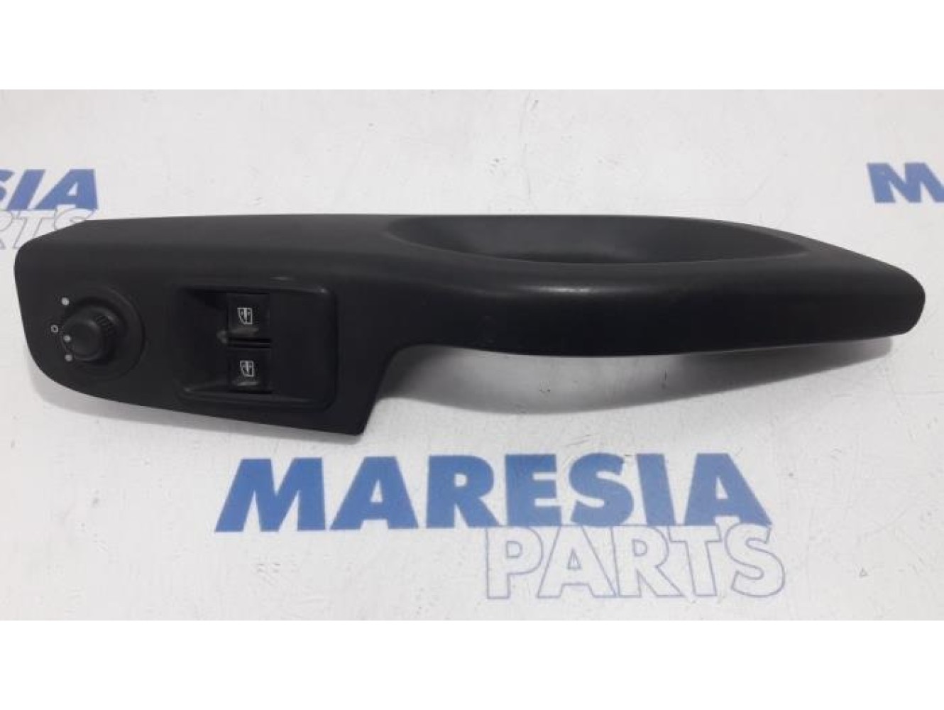 Opel - Vivaro - Multi-functional window switch