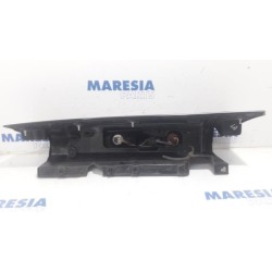 Opel - Vivaro - Achterlicht links