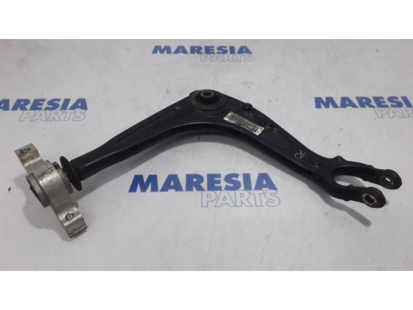 Citroen - C5 - Front lower wishbone, right