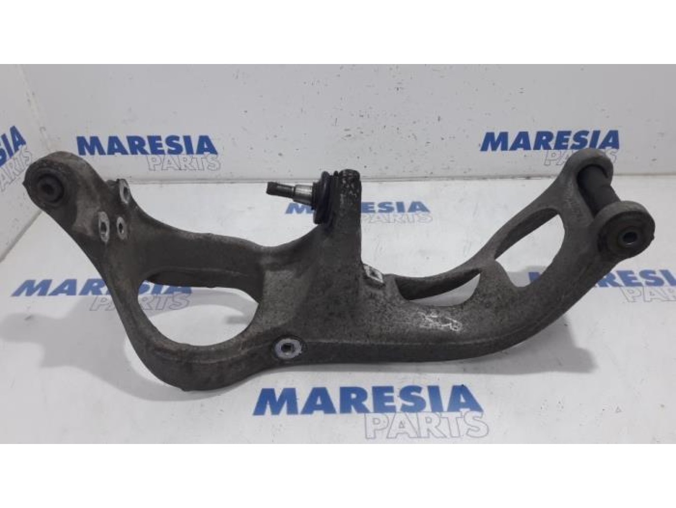 Citroen - C5 - Front wishbone, right
