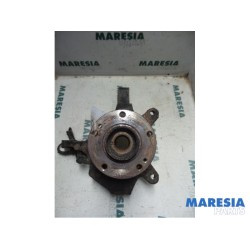 Renault - Laguna - Knuckle, front right