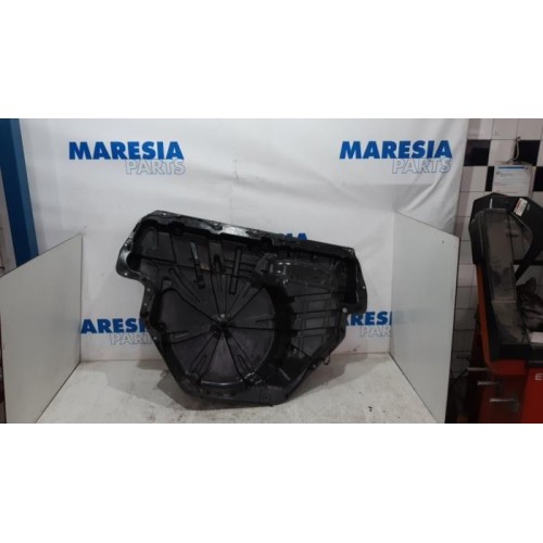 Renault - Megane - Reserveradkasten