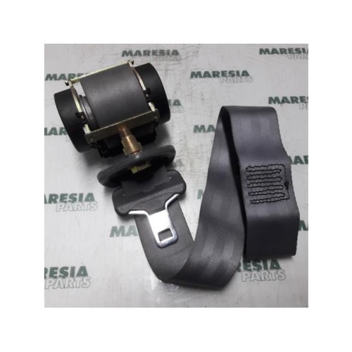 Renault - Megane - Front seatbelt, left