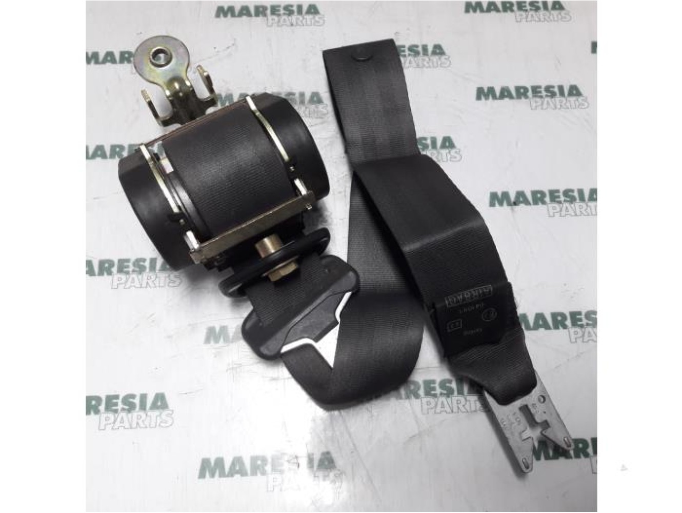 Renault - Megane - Front seatbelt, left