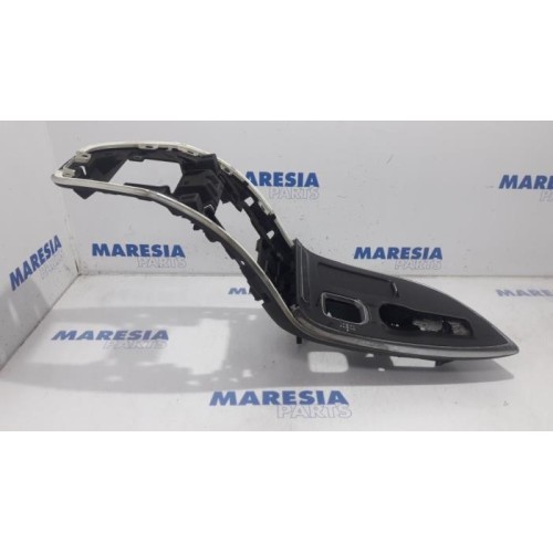 Renault - Espace - Middle console