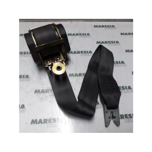 Renault - Megane - Front seatbelt, left