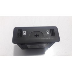 Renault - Espace - AUX/USB aansluiting