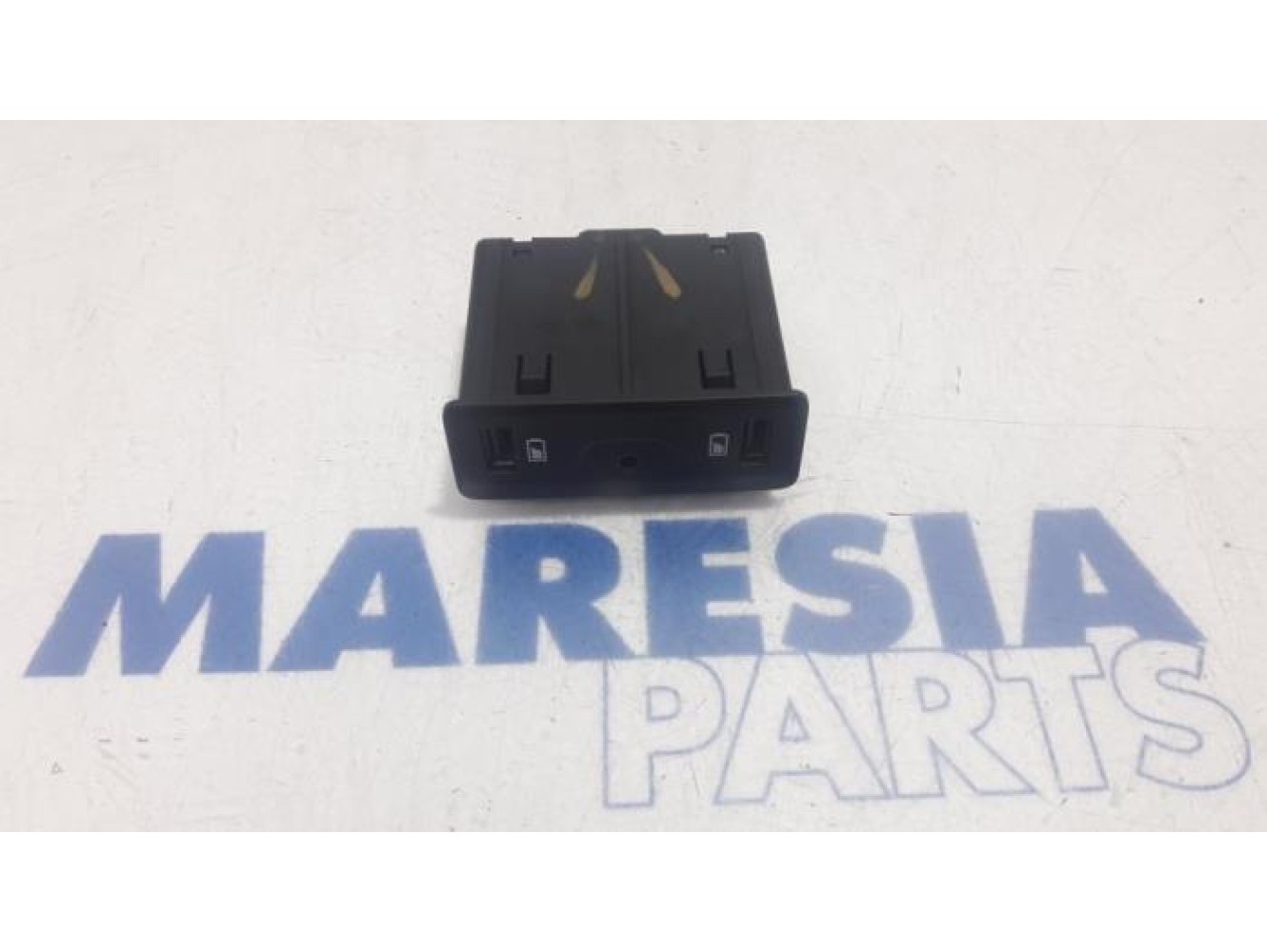 Renault - Espace - AUX/USB aansluiting