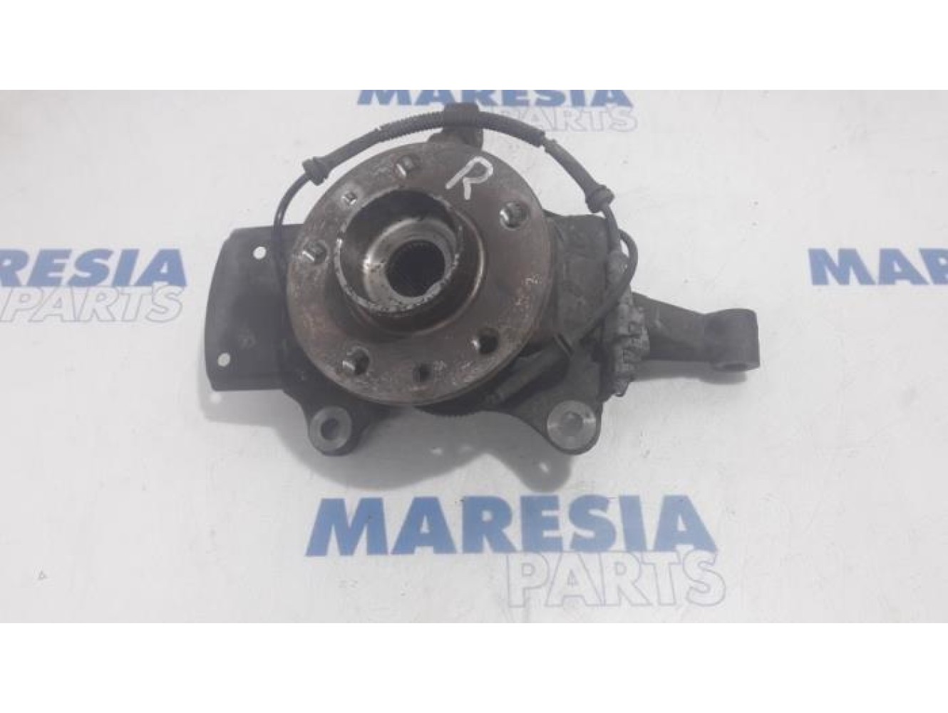 Opel - Vivaro - Knuckle, front right