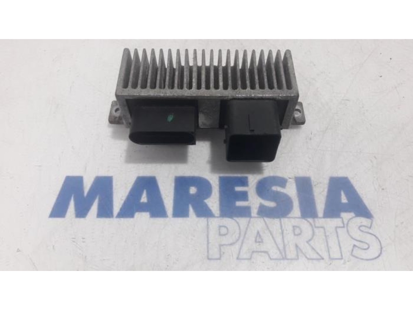 Opel - Vivaro - Glow plug relay
