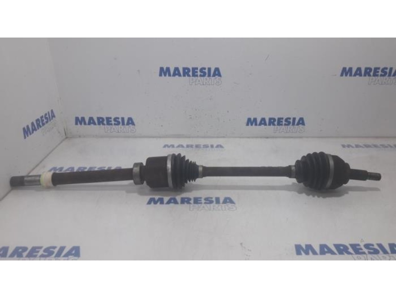 Opel - Vivaro - Front drive shaft, right