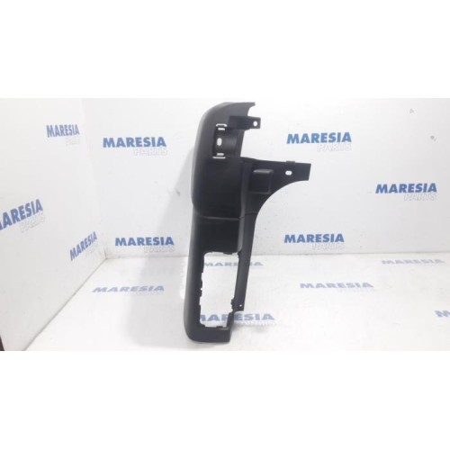 Opel - Vivaro - Rear bumper corner, right