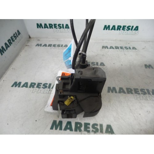 Renault - Megane Scenic - Door lock mechanism 4-door, front left