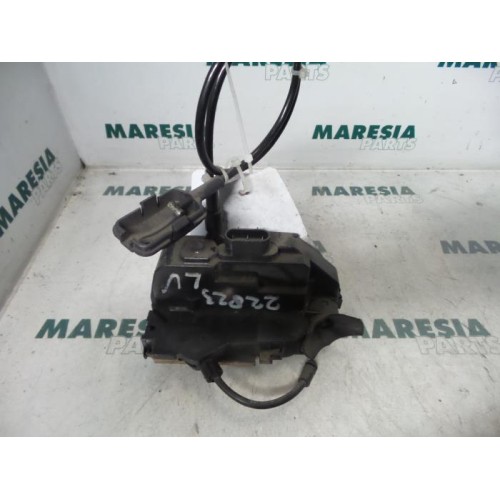 Renault - Megane Scenic - Door lock mechanism 4-door, front left
