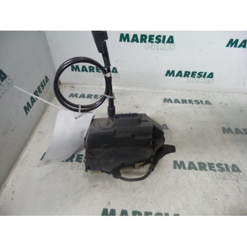 Renault - Megane Scenic - Door lock mechanism 4-door, front left