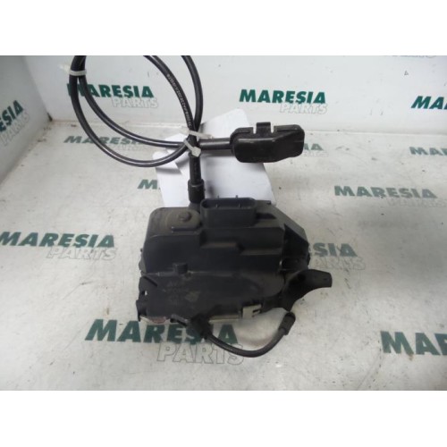 Renault - Megane Scenic - Door lock mechanism 4-door, front left