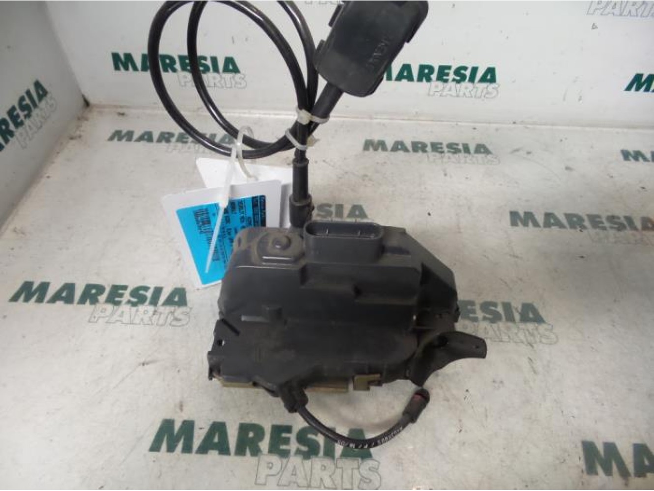 Renault - Megane Scenic - Door lock mechanism 4-door, front left