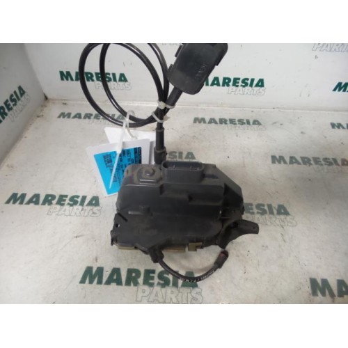 Renault - Megane Scenic - Door lock mechanism 4-door, front left