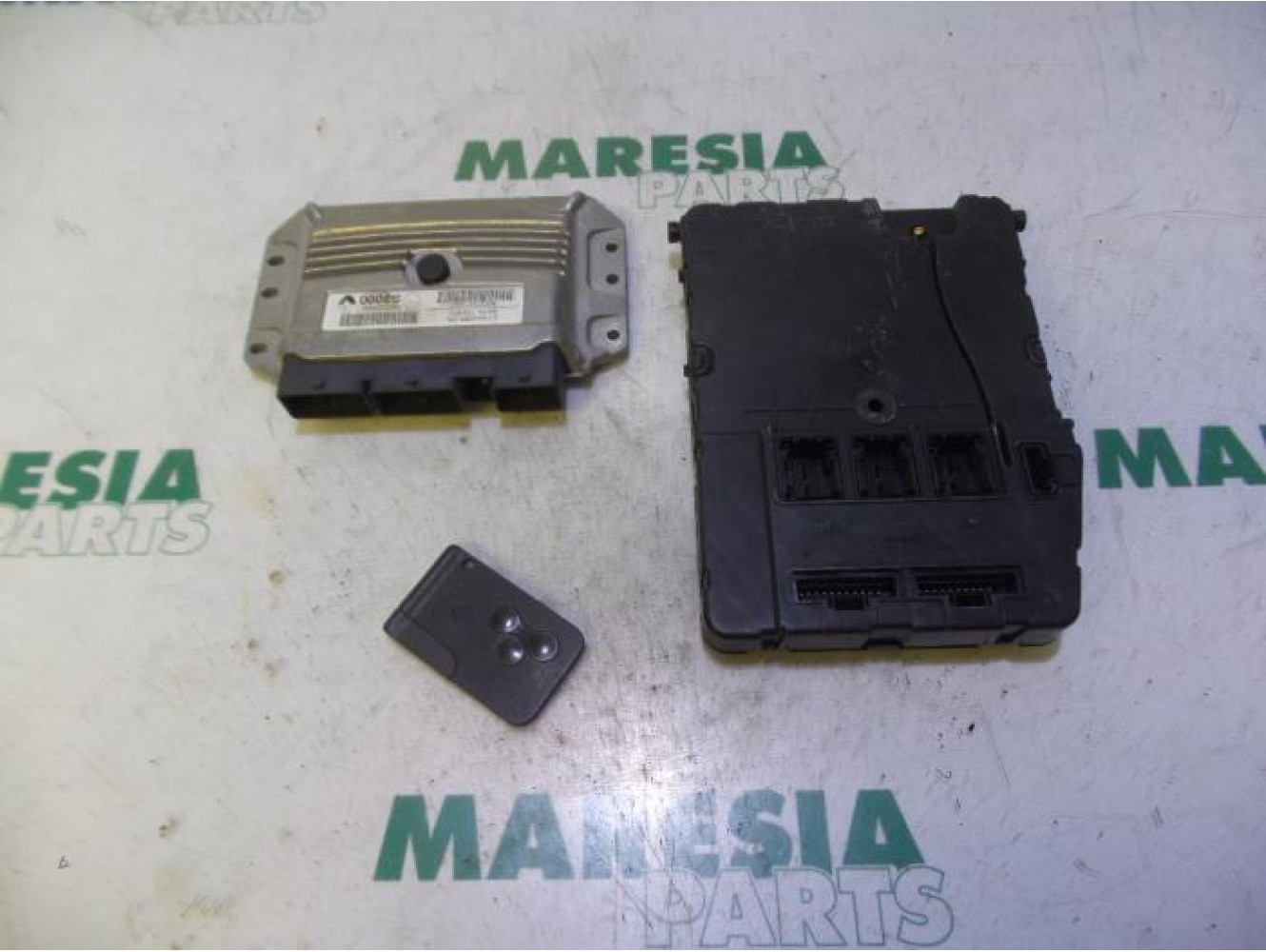 Renault - Megane Scenic - Engine management computer