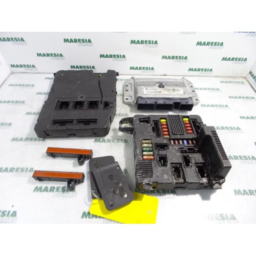 Renault - Megane Scenic - Engine management computer