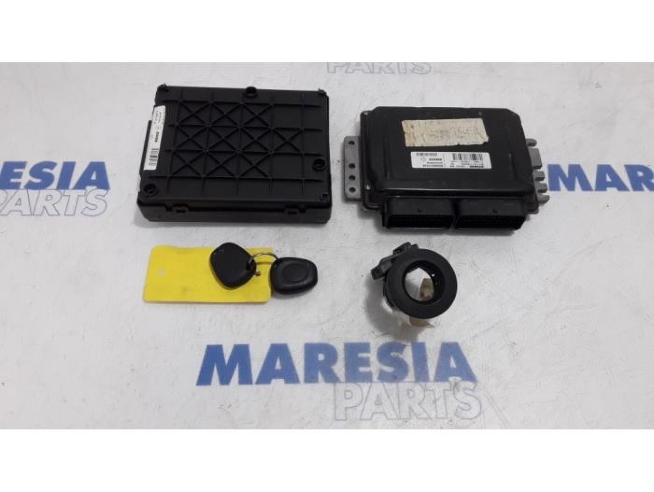 Renault - Megane Scenic - Engine management computer