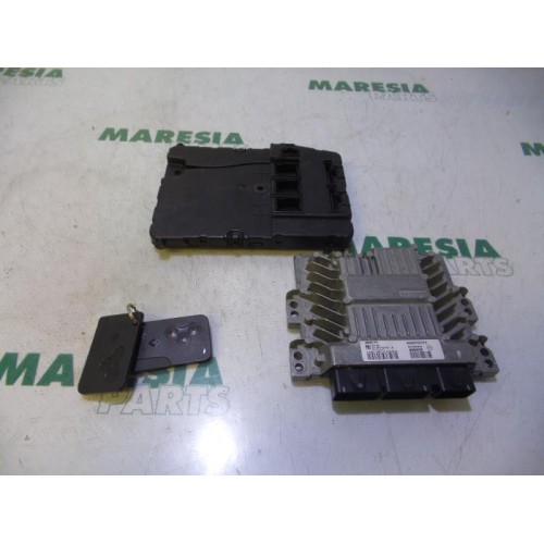 Renault - Megane Scenic - Engine management computer