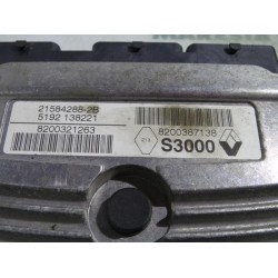 Renault - Megane Scenic - Engine management computer