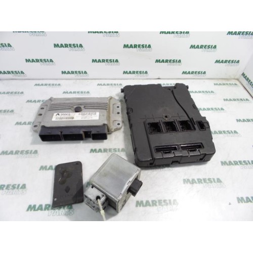 Renault - Megane Scenic - Engine management computer
